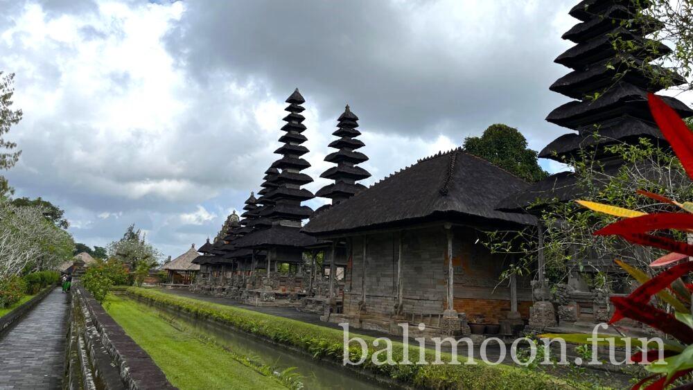 タマン・アユン寺院