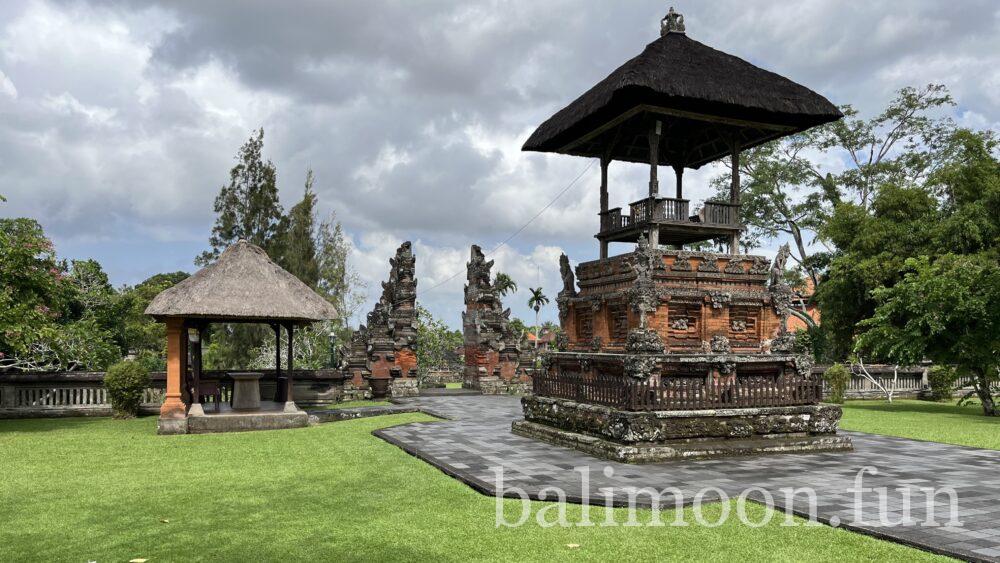 タマン・アユン寺院