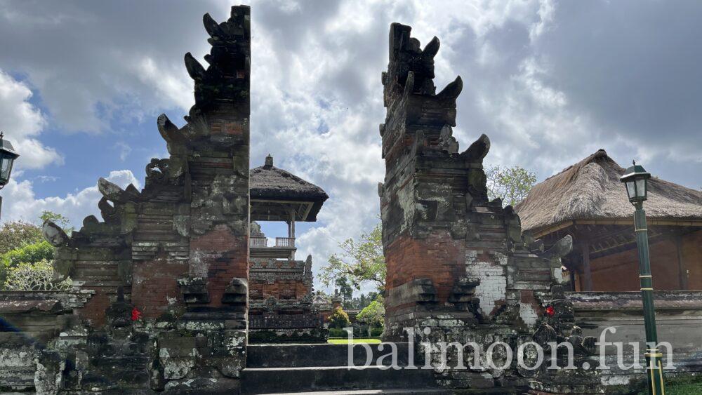 タマン・アユン寺院