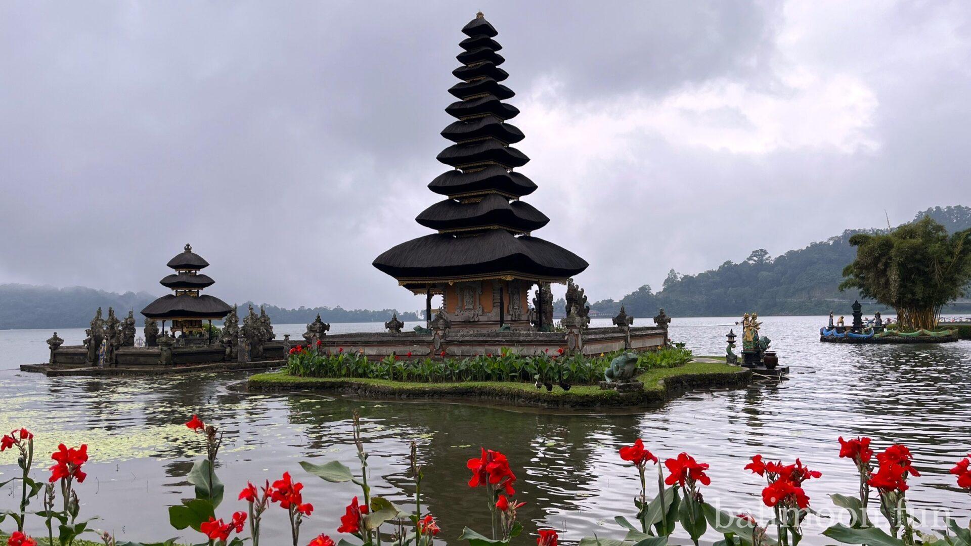 ウルン・ダヌ・ブラタン寺院